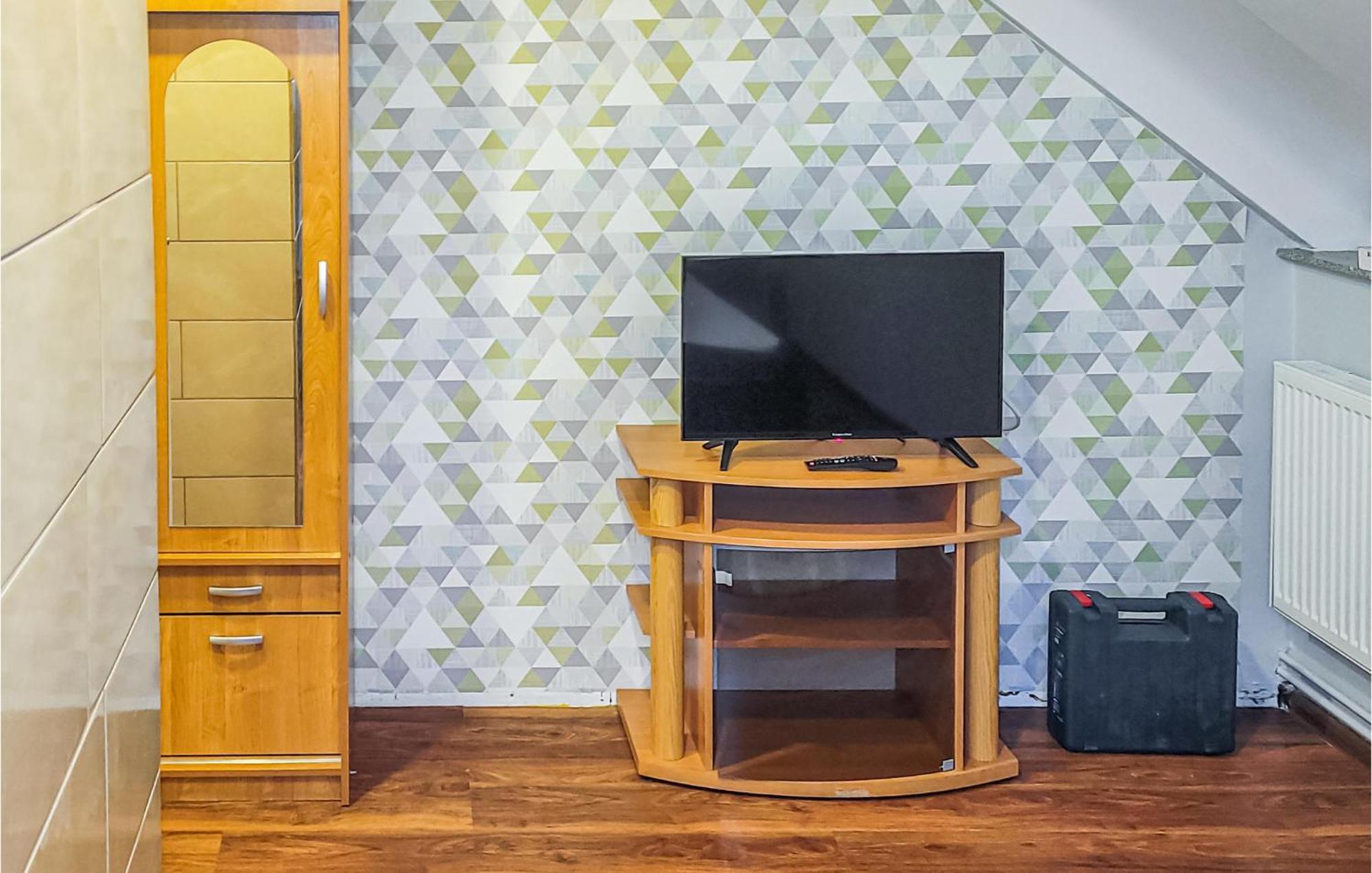 Gorgeous Home In Nowe Warpno With House Sea View Eksteriør billede