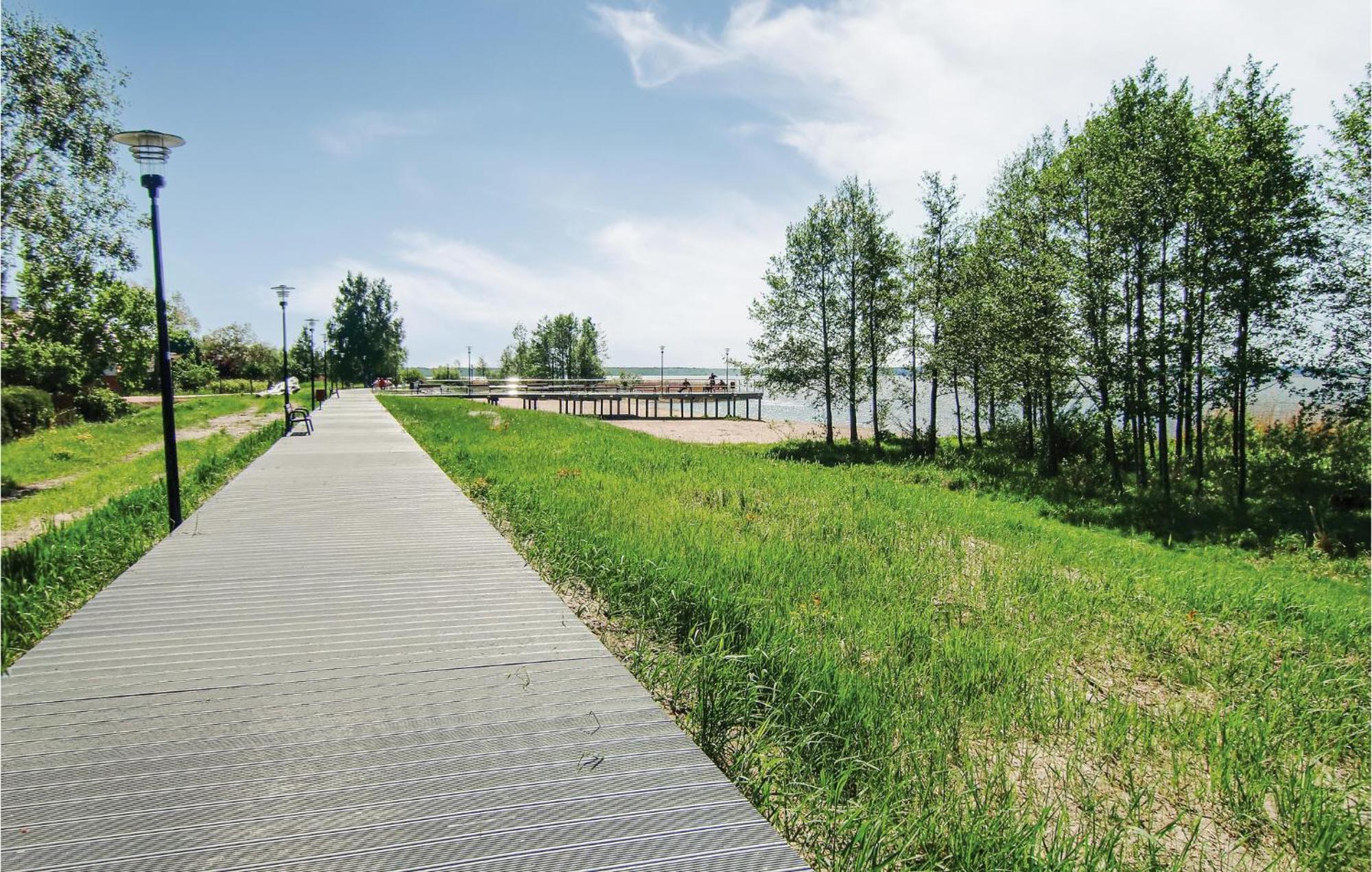 Gorgeous Home In Nowe Warpno With House Sea View Eksteriør billede